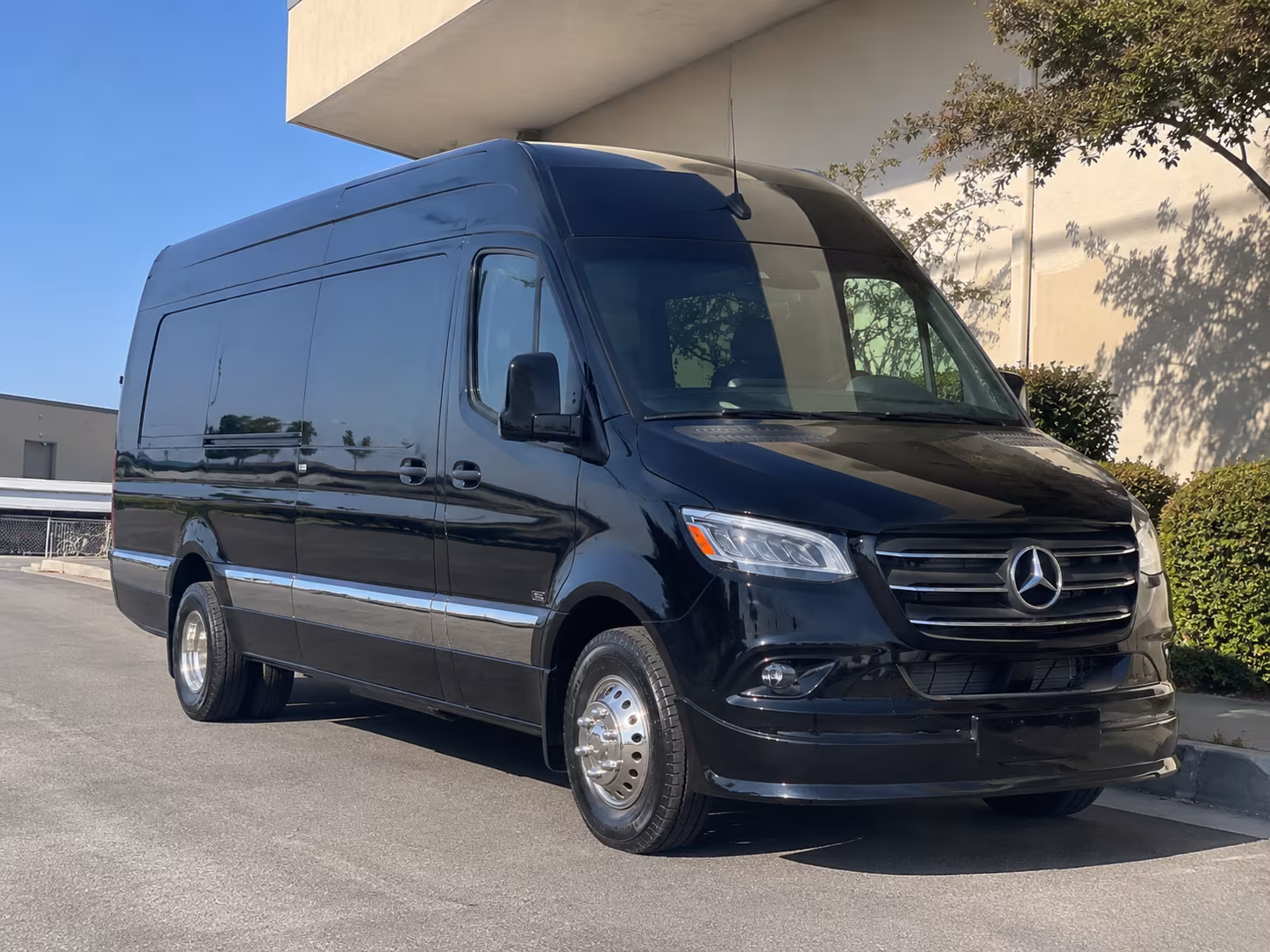 bus rental options for merced trips
