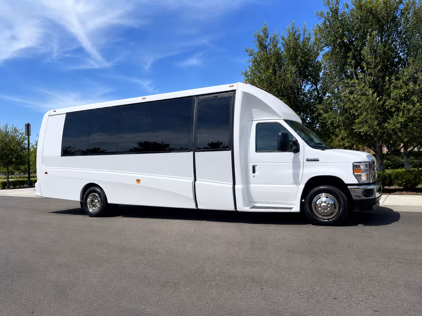 easily book transportation for your next bachelor or bachelorette party 1