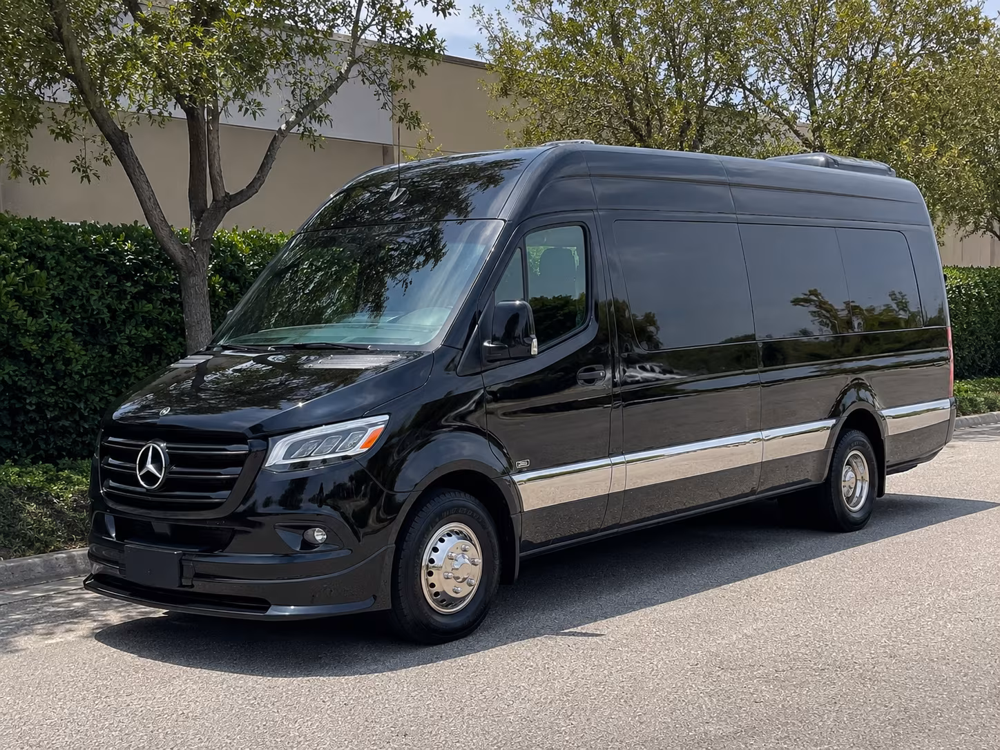easily book transportation for your next corporate event 2