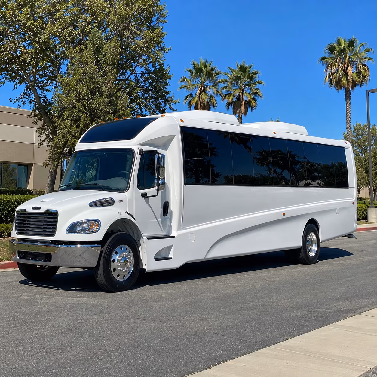 merced 30 passenger minibus